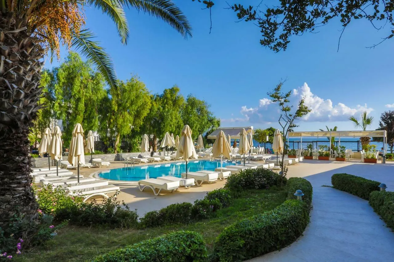 Dragut Point North Hotel Turgutreis 3*,